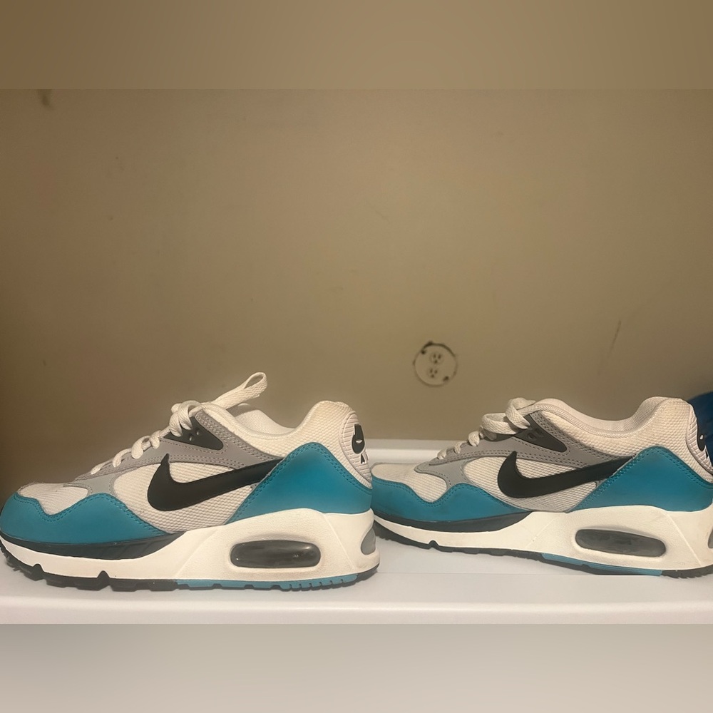 Nike White and Gray Sneakers